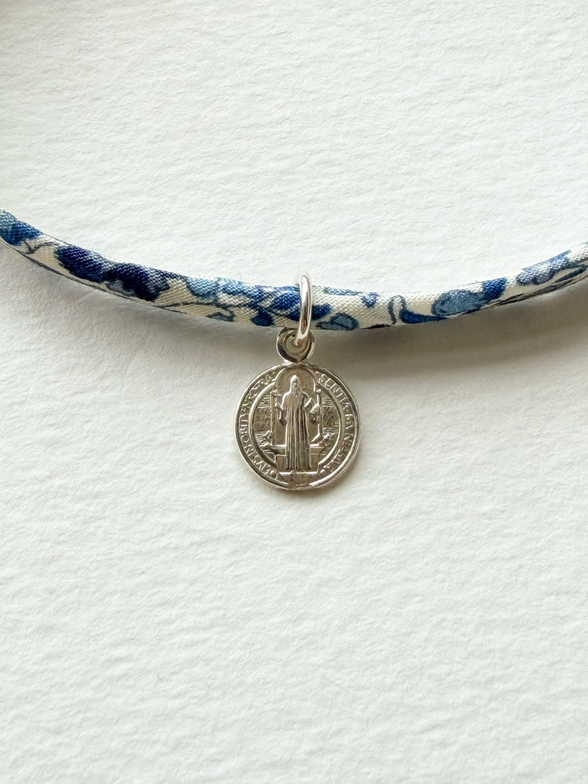 Bracelet Liberty & Médaille de Saint Benoît (argent massif 925)