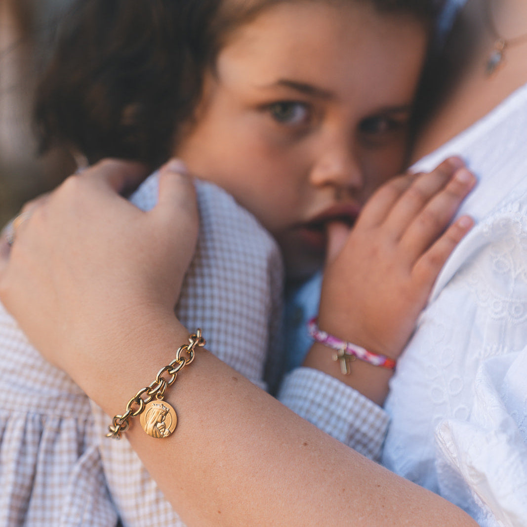 Bracelet Mailles & Médaille (dorée à l'or fin)