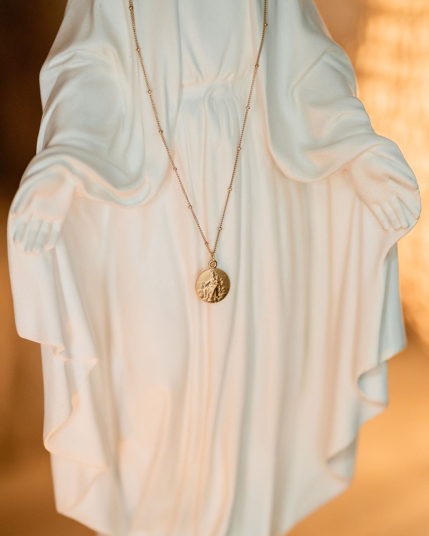 Collier & Médaille Scapulaire (dorée à l'or fin)