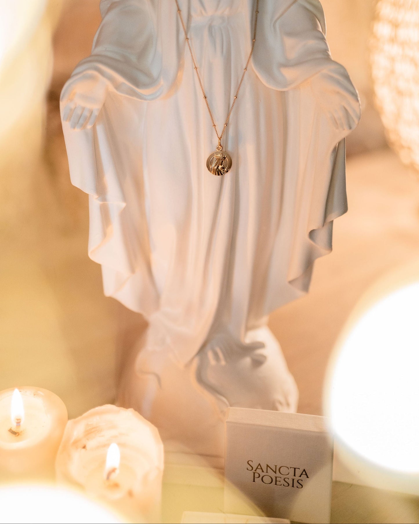 Collier & Médaille Notre Dame de la Sagesse (dorée à l'or fin)