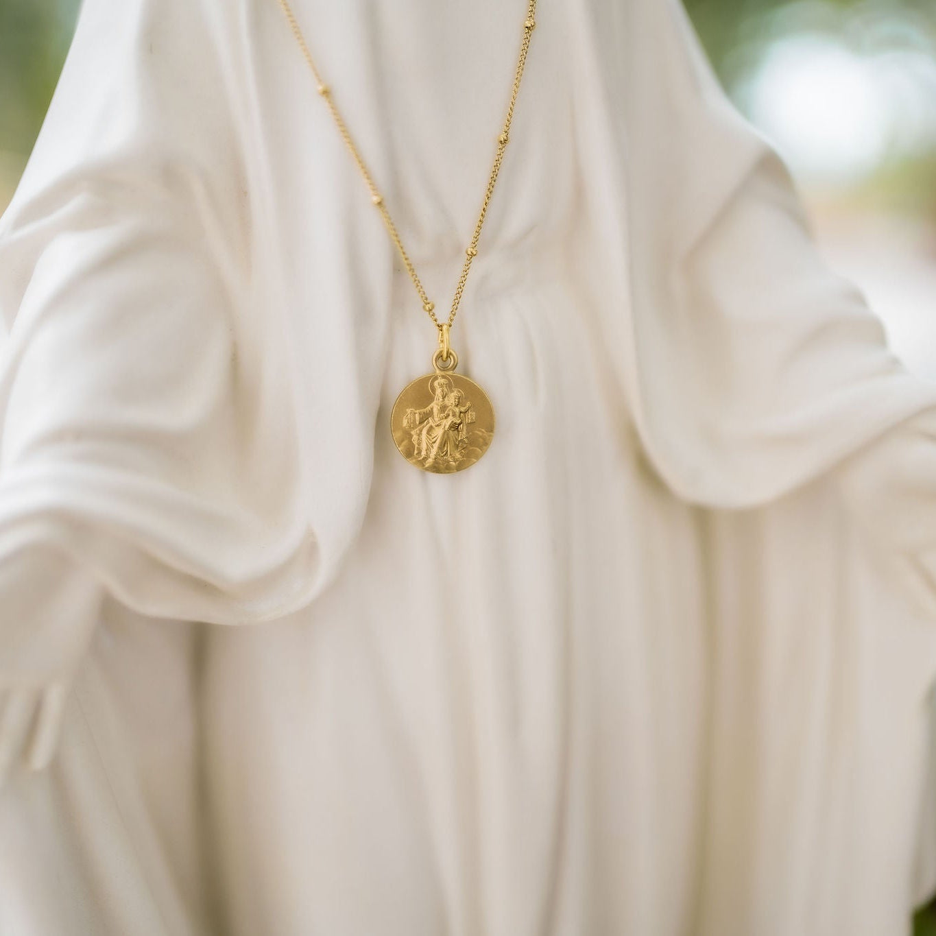 Collier & Médaille Scapulaire (dorée à l'or fin)
