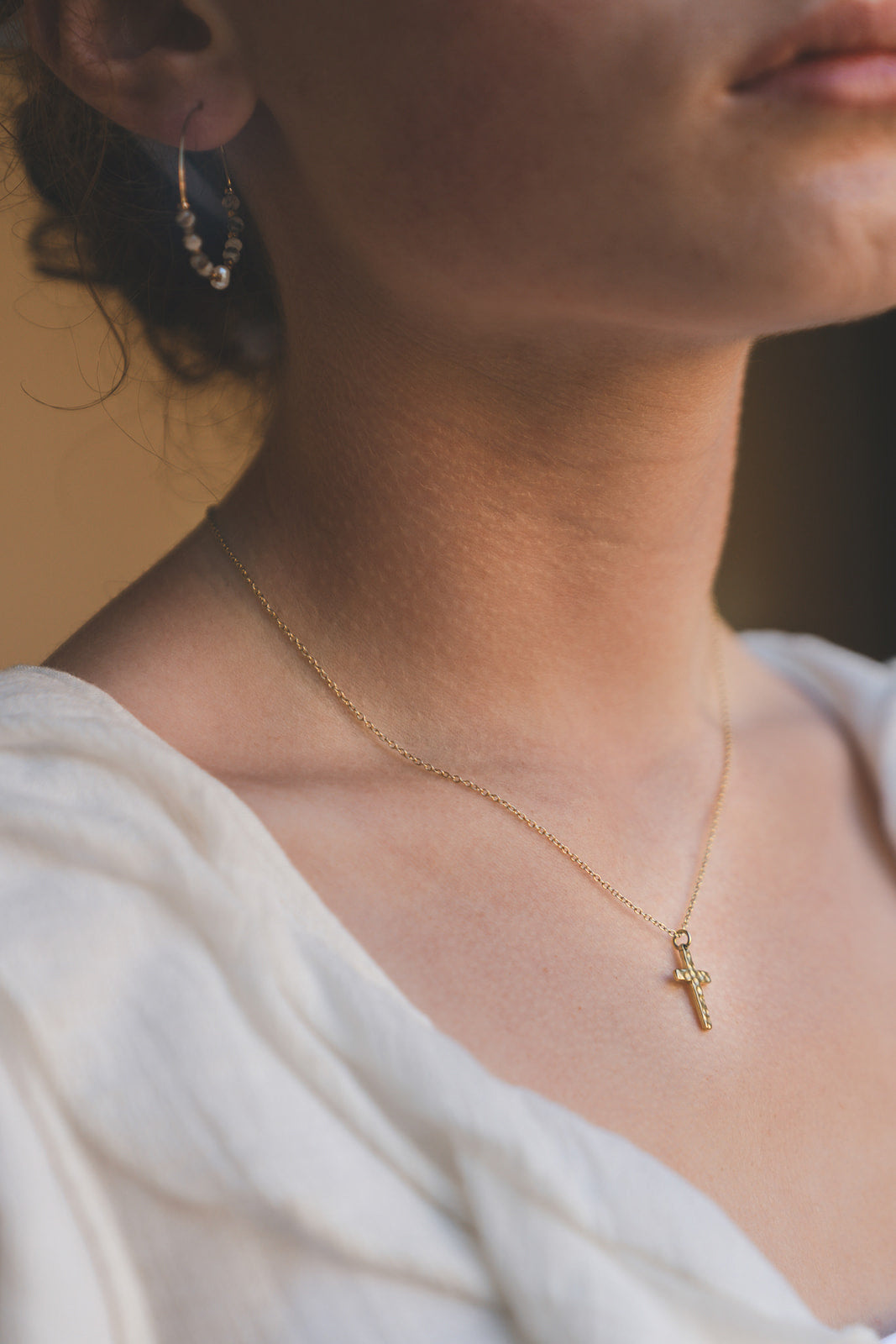 Collier Croix martelée
